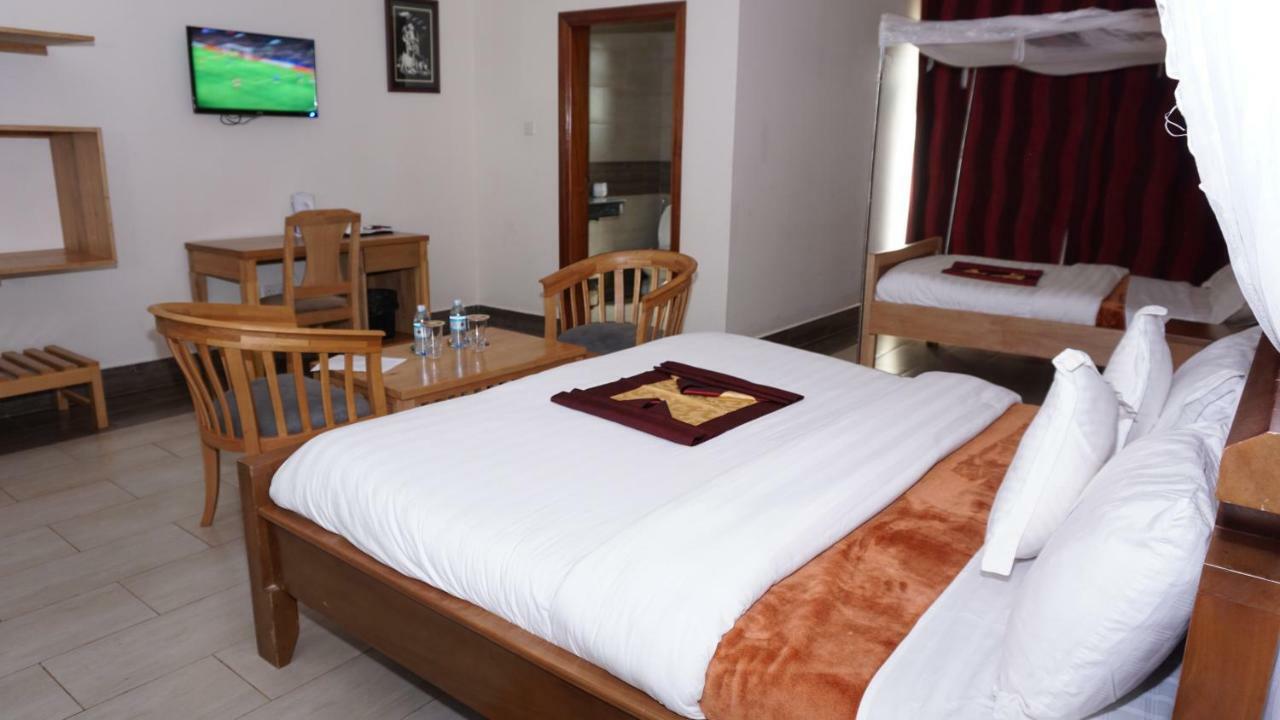 Cepha'S Inn Kabale Eksteriør billede